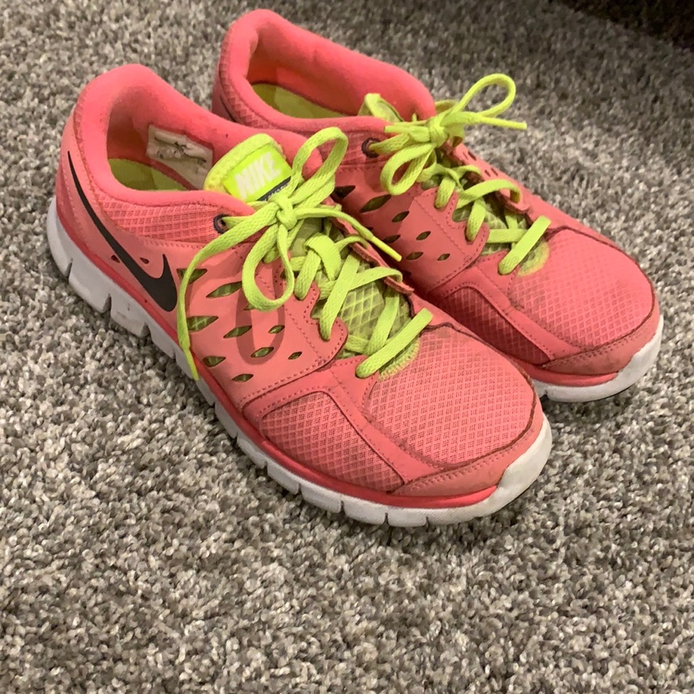Nike Flex hot pink
